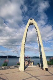 Ossining Arch Spring Velvia